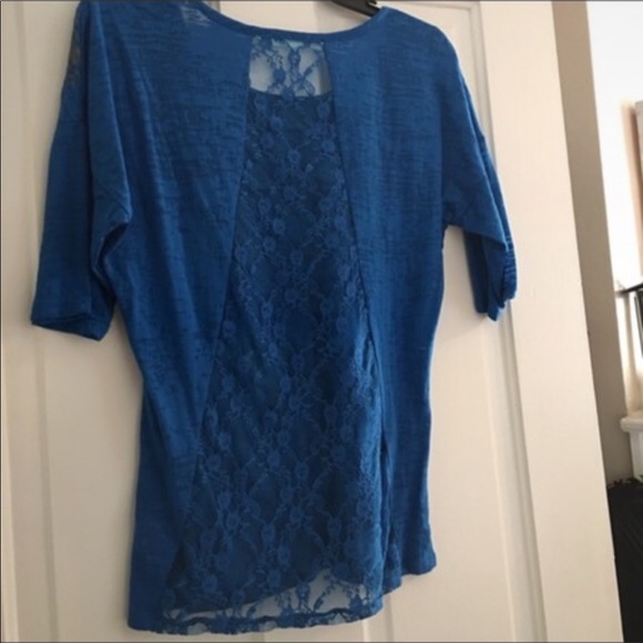 Beautiful Lace Back Burnt Out Top - Picture 4 of 5